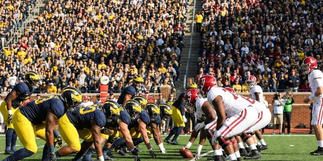 Orange Bowl Live: Texas Tech Holds Firm as Oregon Leads Early