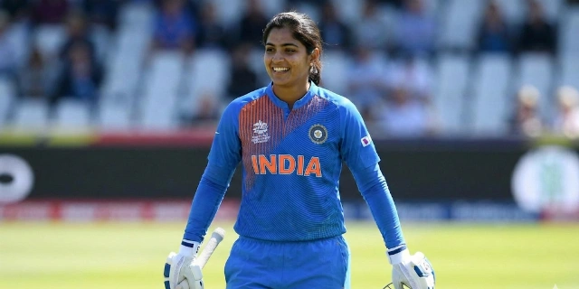 WPL 2026 Match Sees UP Warriorz Defeat Mumbai Indians by Seven Wickets to Register First Win of the Season